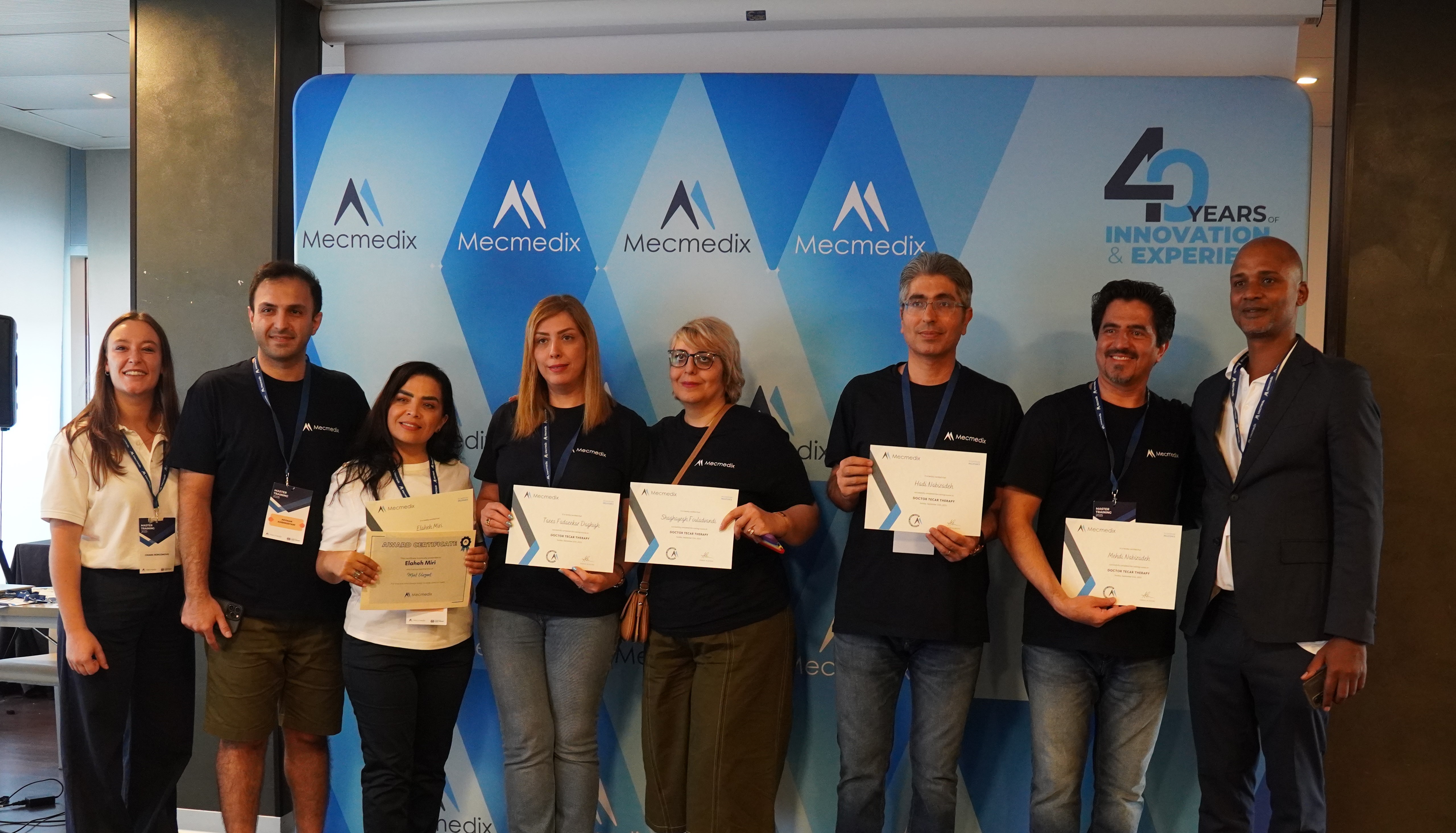 دوره تخصصی لیزرتراپی و تکار تراپی کمپانی Mecmedix ایتالیا، سپتامبر 2025